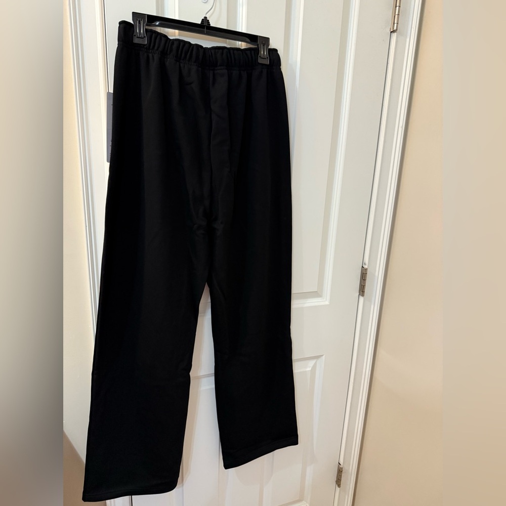 NWT ALO Yoga Accolade Straight Leg Sweatpant size Medium - Picture 7 of 7